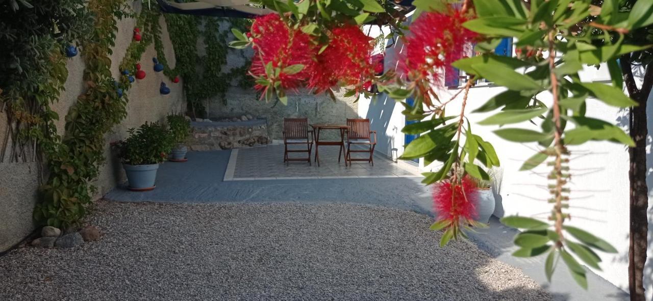 Katerina & Joanna Adamas Studio Milos Adamantas (Milos) Exterior foto
